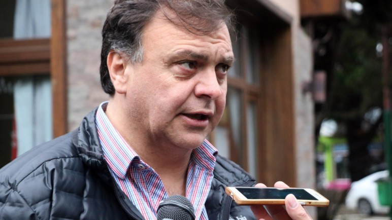 El intendente Belloni anunció aumento para municipales  y fecha de pago de aguinaldo